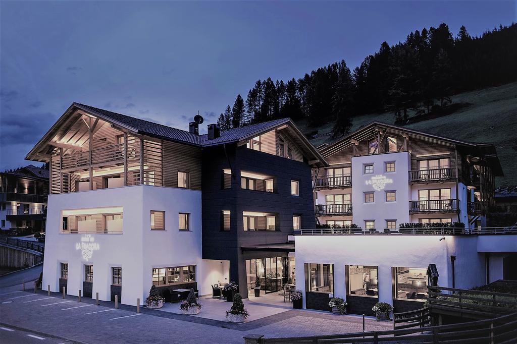 Hotel La Fradora - Dolomites Hotel San Cassiano  Exterior foto